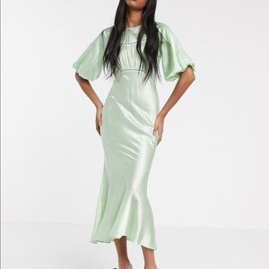 Green midi dress